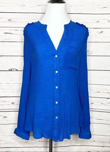 Zac and Rachel  Blue Lightweight Button Up Shirt Size Large