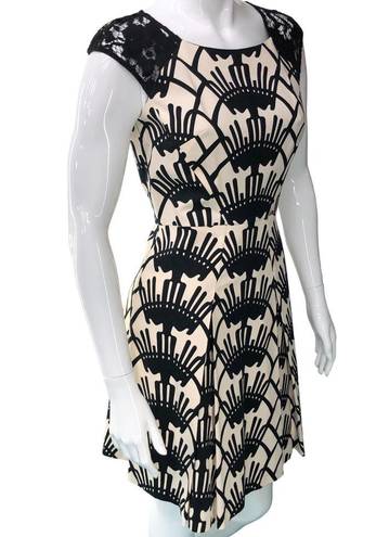 Donna Morgan  Womens Size 2 Dress Fit and Flare Art Deco Style Sheer Cap Sleeves