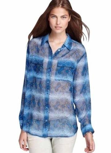 Equipment  Femme blue snake print 100% silk button down blouse size S