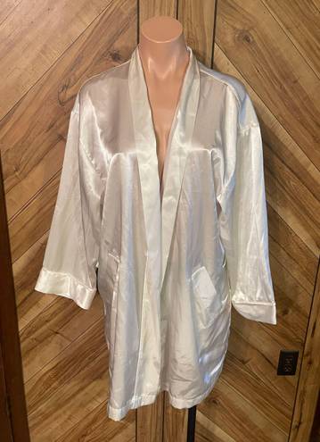 Victoria's Secret Victoria’s Secret Vintage Y2K White OS Robe