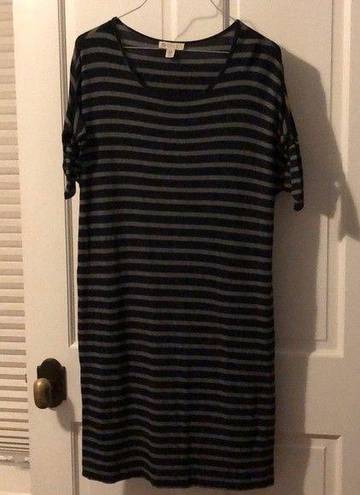 Eliane Rose  Navy and Gray Striped Short Sleeve Dress Size Small