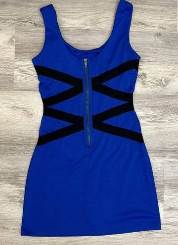 One Clothing Blue with Black Crossed Stripes Sleeveless Zip Back Dress Small