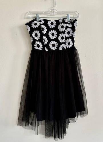 Delia's Delia’s sequin black and white‎ strapless dress