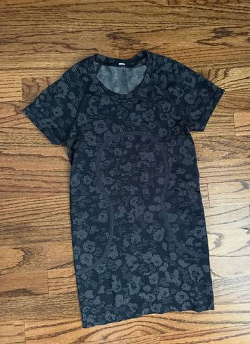 Lululemon Swiftly Tech Short Sleeve