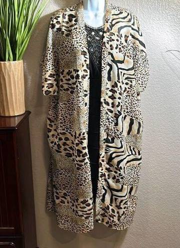 #252 boutique, one size animal printed kimono