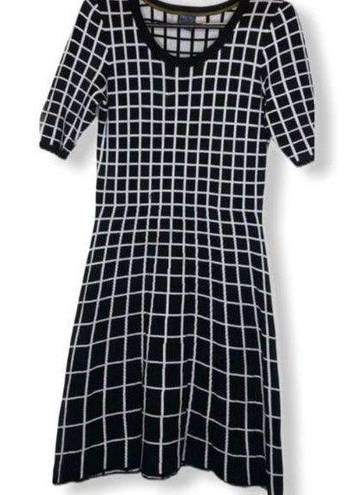 Gabby Skye  Geometric Print Sweater Dress