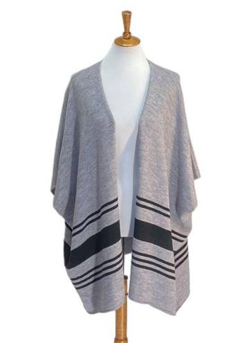 Cupcakes and Cashmere  Striped Poncho Gray Size L Bohemian Minimalist Coastal