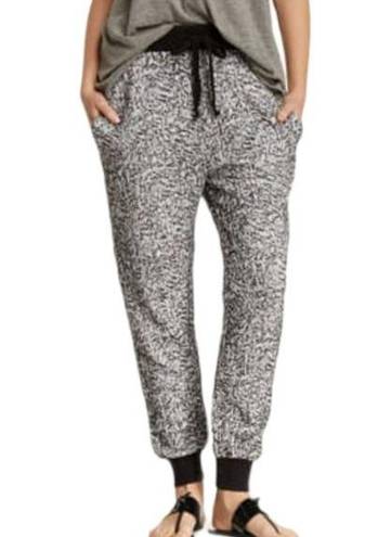 Elizabeth and James  Jasper Pant Jogger Hi Waist Marled Black White Size small