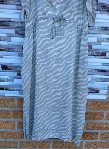 The Bar Reistor The Beach to Dress size M/L