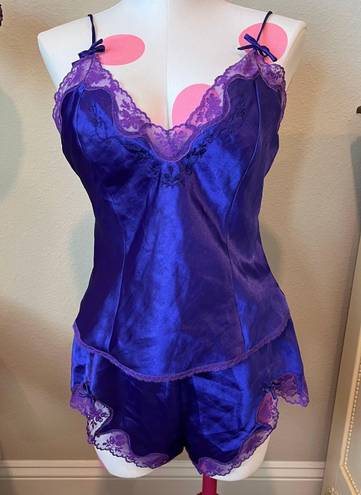 Étienne Vintage Purple Lingerie Set lace