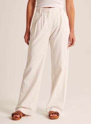 Abercrombie & Fitch Abercrombie Linen-Blend Tailored Wide Leg Pant in White