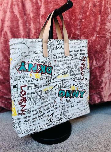 DKNY  Lilly Graffiti White Tote Bag Like New