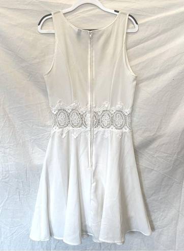 Divided H&M  | Lace Fit & Flare Dress with Appliqué Waist | White | Size: 2