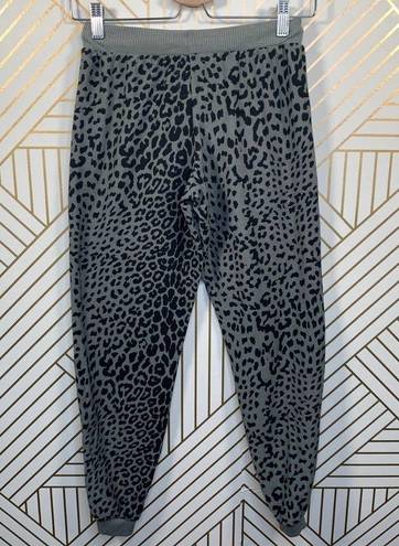 Chaser  Cozy Knit Jogger Sweatpant Safari Leopard