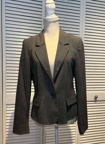 Attention size women’s 10 gray suit blazer