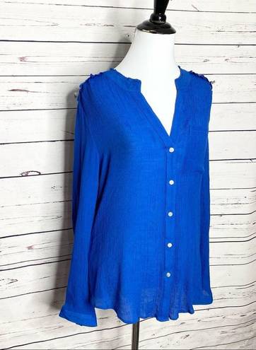 Zac and Rachel  Blue Lightweight Button Up Shirt Size Large