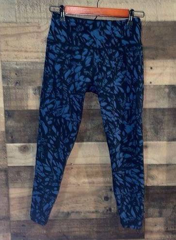 Sweaty Betty  7/8 Power Workout Leggings Black & Blue Floral