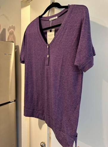 Krass&co Adreamly Clothing  Womens Small Top NWT Purple