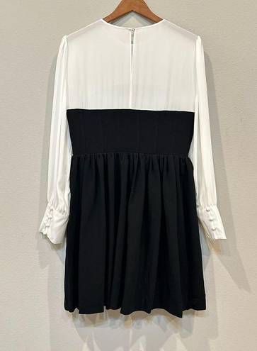 Cinq à Sept  Annika Long Sleeve Pleated Dress size 8