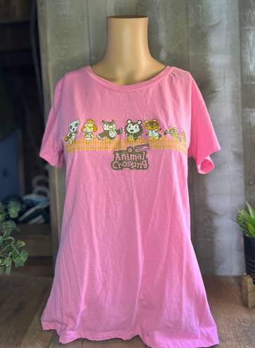 Nintendo Animal crossing pink t shirt print  size XL Juniors Tom Nook K.K. Slider