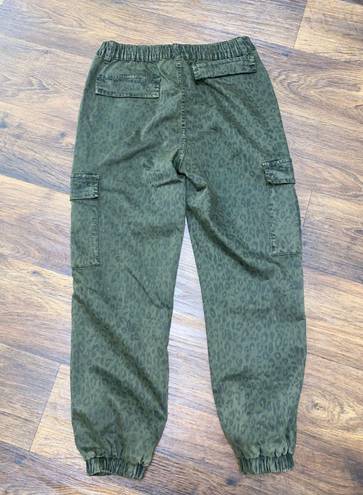 easel NWT Olive Green Leopard Print Cargo Jogger Pants