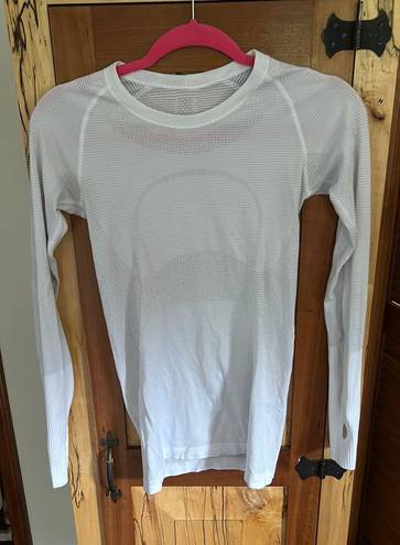 Lululemon Swiftly Tech Long Sleeve