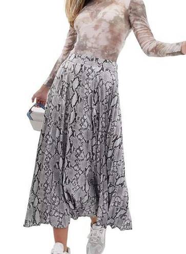 New Look  Woman's Gray/Black Snakeskin Pleated Print Midi Pull On Skirt 2