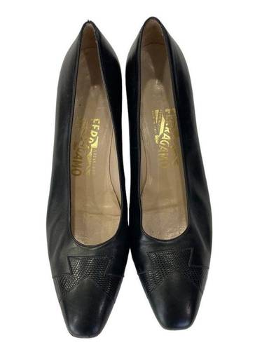 Salvatore Ferragamo  Vintage Black leather slip on pumps Size 10 Narrow