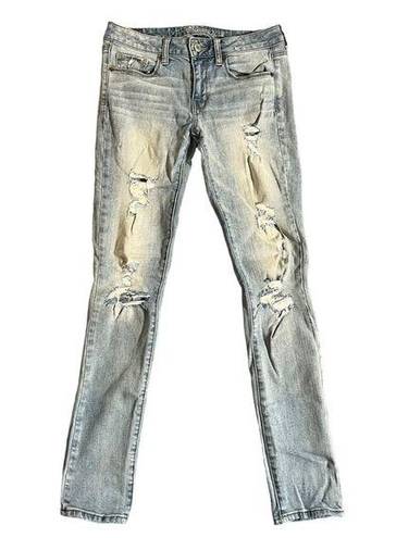 American Eagle  Womens Stretch 8 Long Skinny Distressed Light Wash Denim Jeans