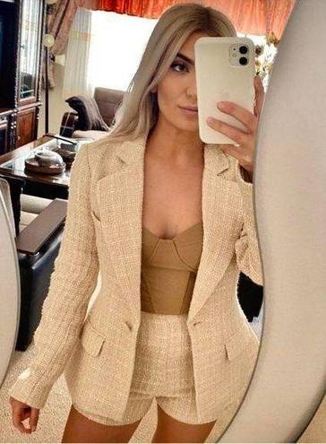 Meshki  NWT tweed cream/nude blazer suit & shorts matching 2 piece set