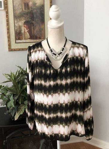 fab'rik fab’rik Women’s Blouse Size S/Chico Pullover Split Back Keyhole 3/4 Sleeves