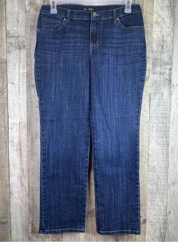 Lee  Size 12 Petite Relaxed Fit Straight Leg Midrise Dark Blue Jeans 5 Pockets