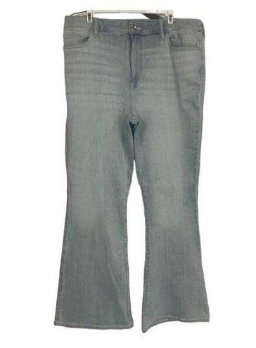 Elizabeth and James  Women's Light Wash High Rise Flare Denim Jeans Size 18