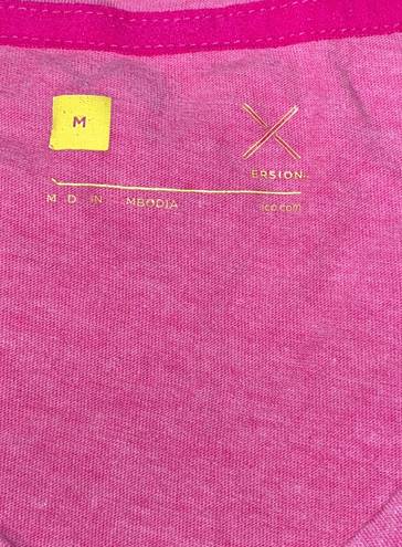 Xersion I’M SO PINK v-neck foil Print athletic shirt top pink cancer awareness