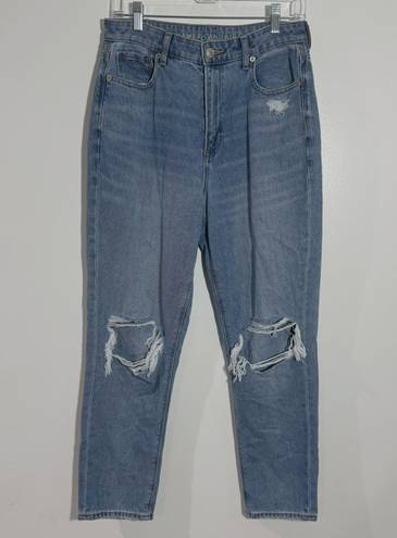 American Eagle high waisted Mom Jean Ripped Knee 3064 Size 10