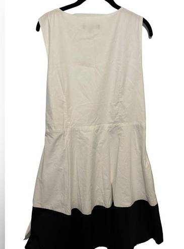 Isaac Mizrahi Imnyc  black and white faux wrap dress size 14