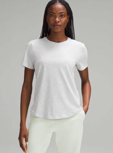 Lululemon T-Shirt