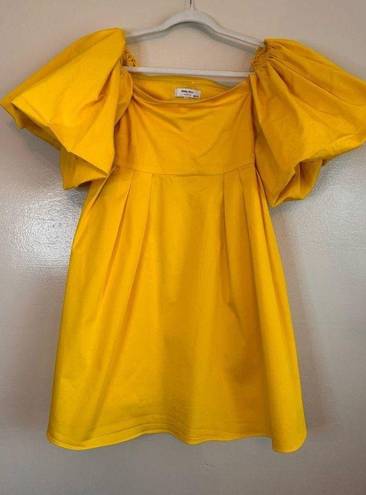 Peter Som  Collective puff sleeve Yellow Satin Dress size 10/ M