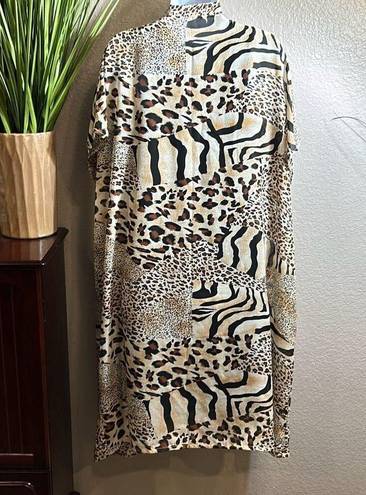 #252 boutique, one size animal printed kimono