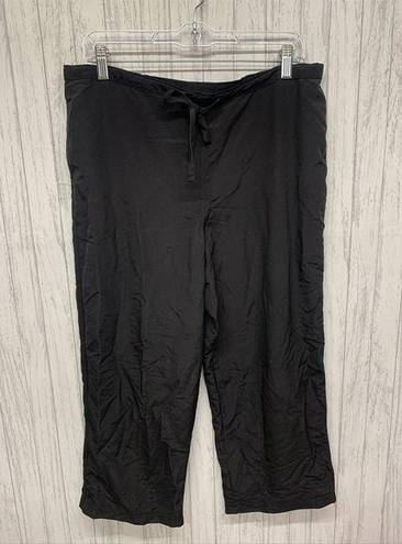 L.L.Bean Womens Size M  Nylon Cropped Pants UPF 50 Black NWT