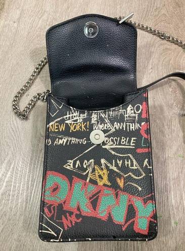 DKNY  Elissa Graffiti Leather Crossbody Bag Black Silver Chain NYC Theme Lock