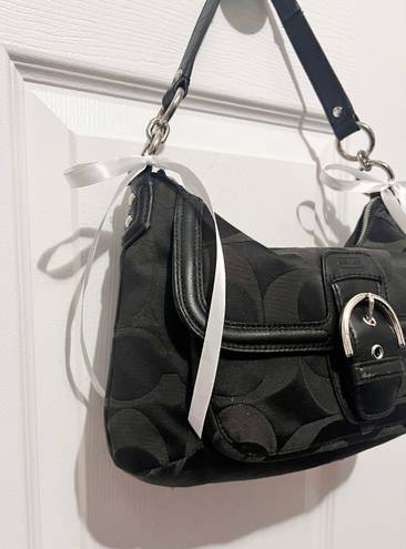 Coach 🎀 Vintage  Signature shoulder bag in black