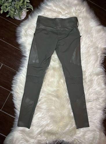 5.11  Tactical Raven Range leggings olive green sz XS