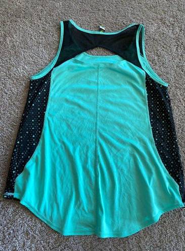 Xersion  women’s size extra large green athletic tank top