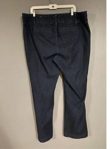 Dress Barn  W62 Dark Wash Signature Fit Trouser Size 18