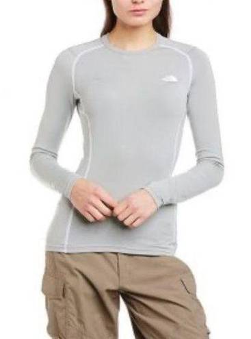 The North Face Women’s Long-Sleeve top