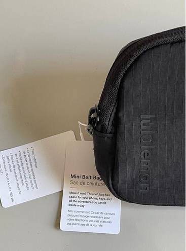 Lululemon Mini Belt Bag Black