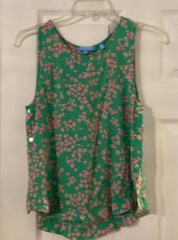 Draper James Deeper James RSVP shirt size S length 22”bust 30” color green with flower design