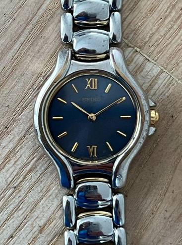 Seiko  Vintage Ladies Watch Blue Dial Two-Tone Bracelet
Gold-Tone Markers Hands