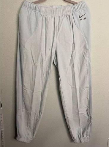 Nike  Air Women's High-Waisted Corduroy Fleece Pants size Medium ice blue NWT